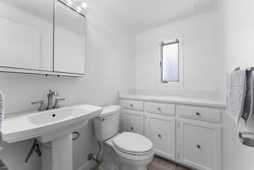 1706 McCully Road Pittsburgh, PA 15234 - Photo 14 of 39 Gallery Image 14
