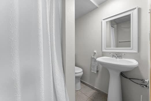 1706 McCully Road Pittsburgh, PA 15234 - Photo 32 of 39 Gallery Image 32