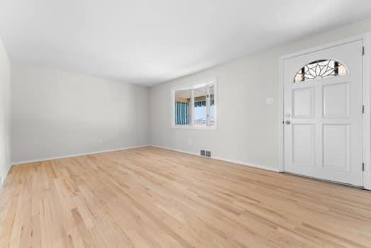 1706 McCully Road Pittsburgh, PA 15234 - Photo 6 of 39 Gallery Image 6