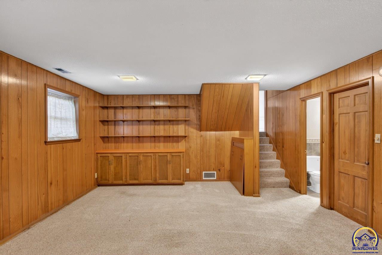 3125 Southwest Lane Street Topeka, KS 66611 - Photo 24 of 36