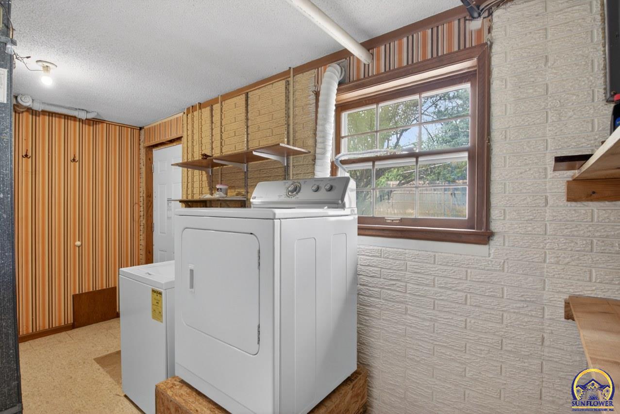 3125 Southwest Lane Street Topeka, KS 66611 - Photo 27 of 36