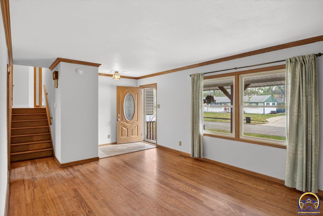 3125 Southwest Lane Street Topeka, KS 66611 - Photo 3 of 36