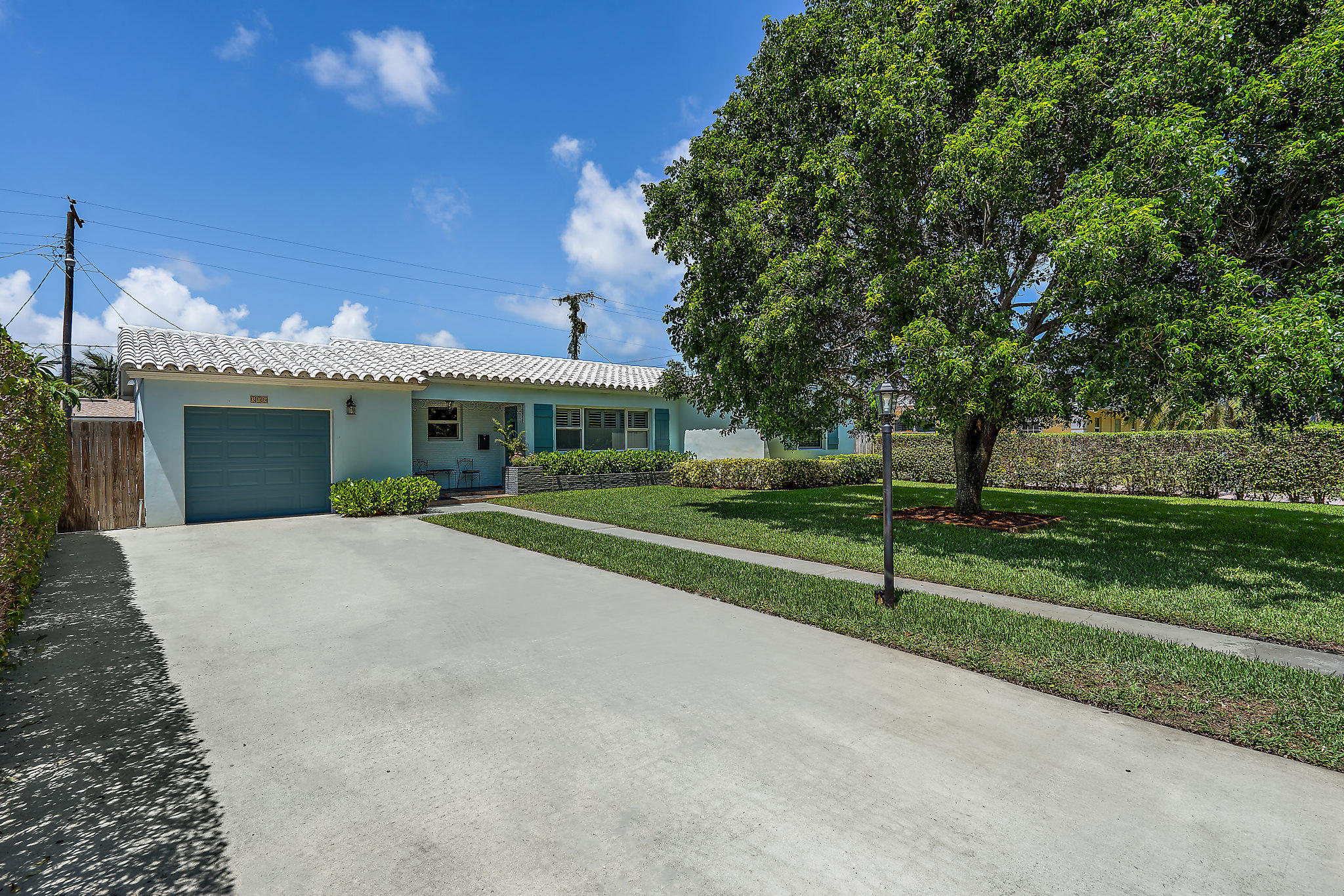 309 Rilyn Drive West Palm Beach, FL 33405 - Photo 4 of 37 002-RustStainRemoval-FL-small