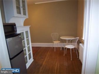 210 East Maple Avenue, Unit B10 Merchantville, NJ 08109 - Photo 3 of 7 Breakfast Room