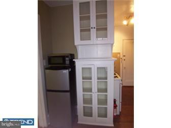 210 East Maple Avenue, Unit B10 Merchantville, NJ 08109 - Photo 4 of 7 Kitchen