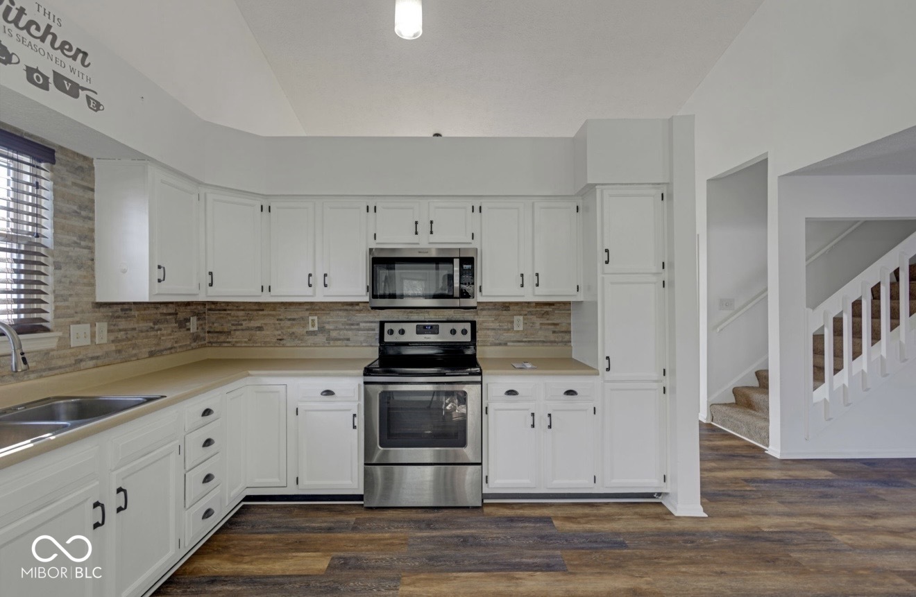 12991 Wingstem Court Fishers, IN 46038 - Photo 16 of 46