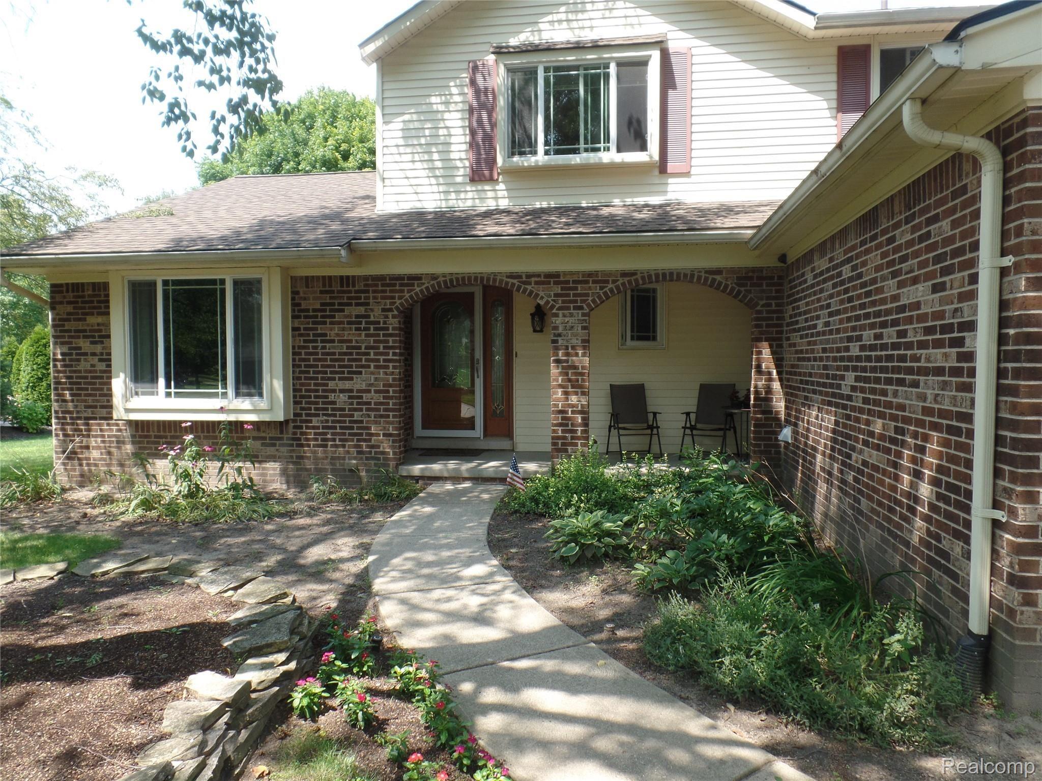 43820 Ascot Road Canton, MI 48187 - Photo 1 of 24 SAM_0558.JPG