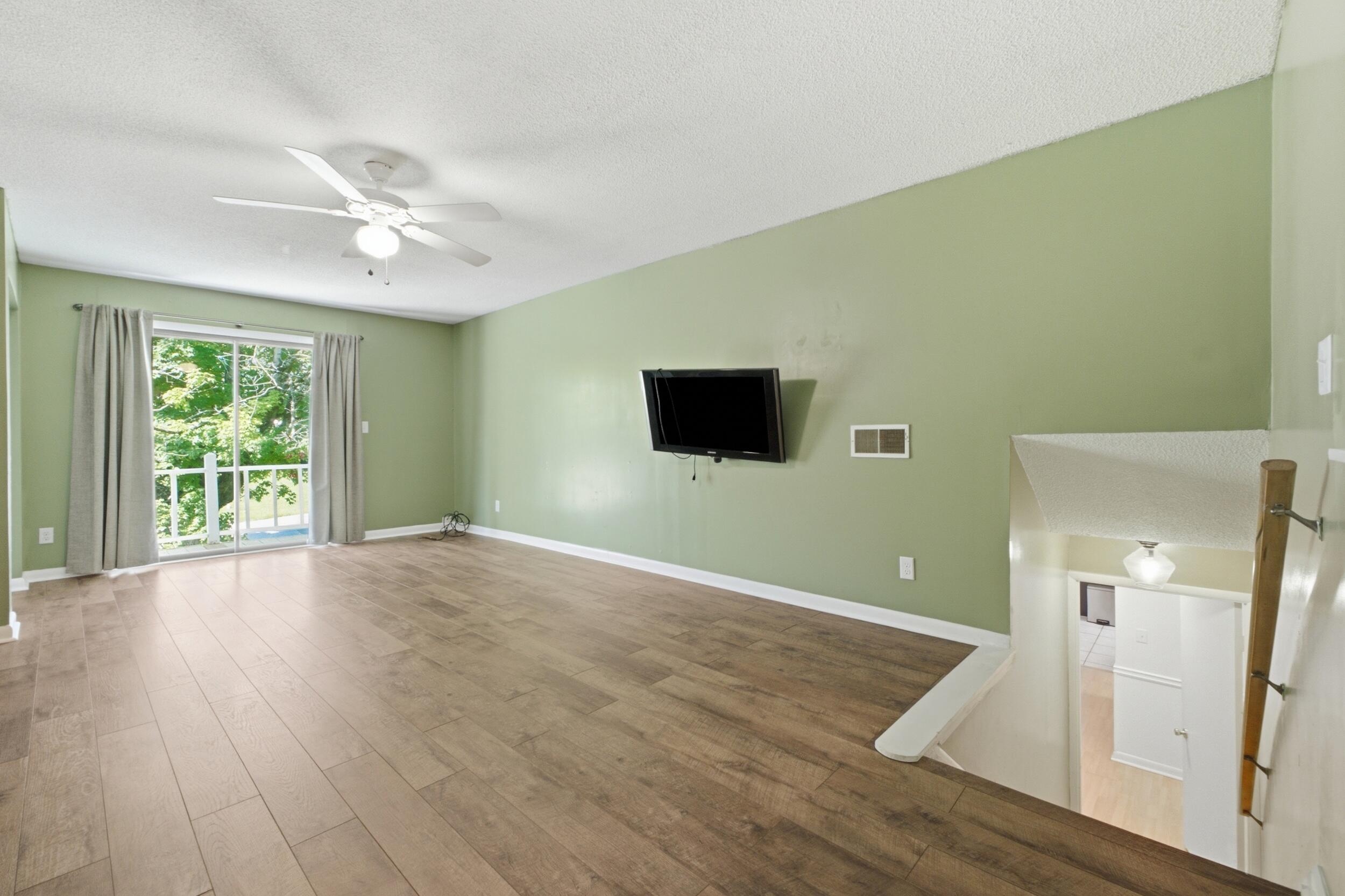 332 Isbill Road Chattanooga, TN 37419 - Photo 16 of 38 029_dsc09515_with_tv