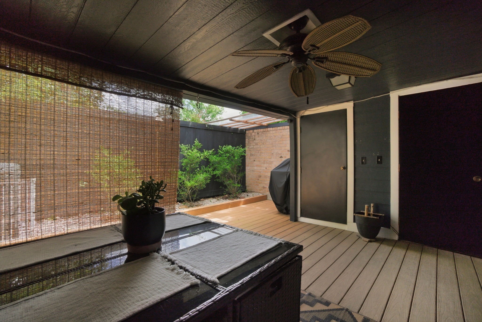 2030 Plantation Drive, Unit B4 Conroe, TX 77301 - Photo 31 of 39