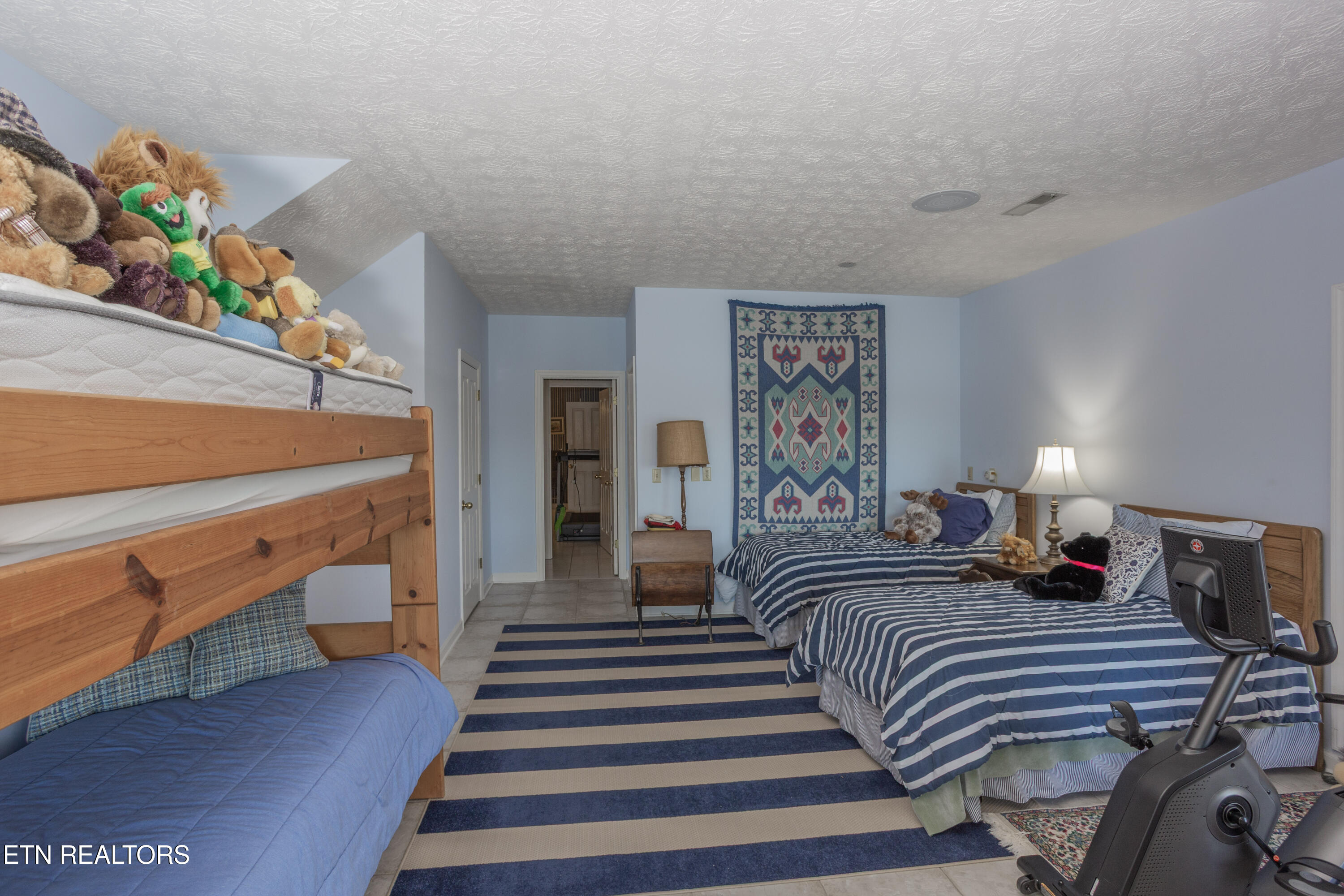 3478 Navigator Point Knoxville, TN 37922 - Photo 23 of 41 Interior_Den_02