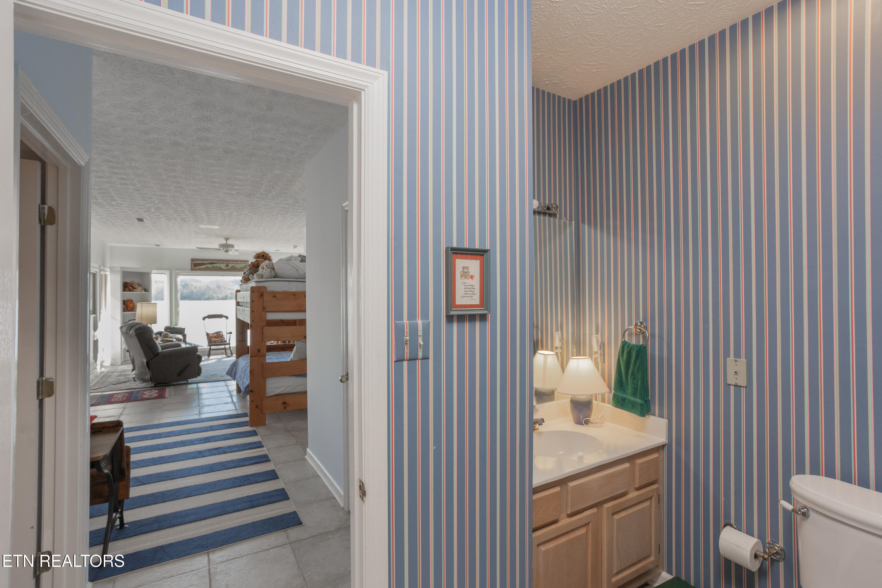 3478 Navigator Point Knoxville, TN 37922 - Photo 28 of 41 Interior_Lower-Master-BA_02