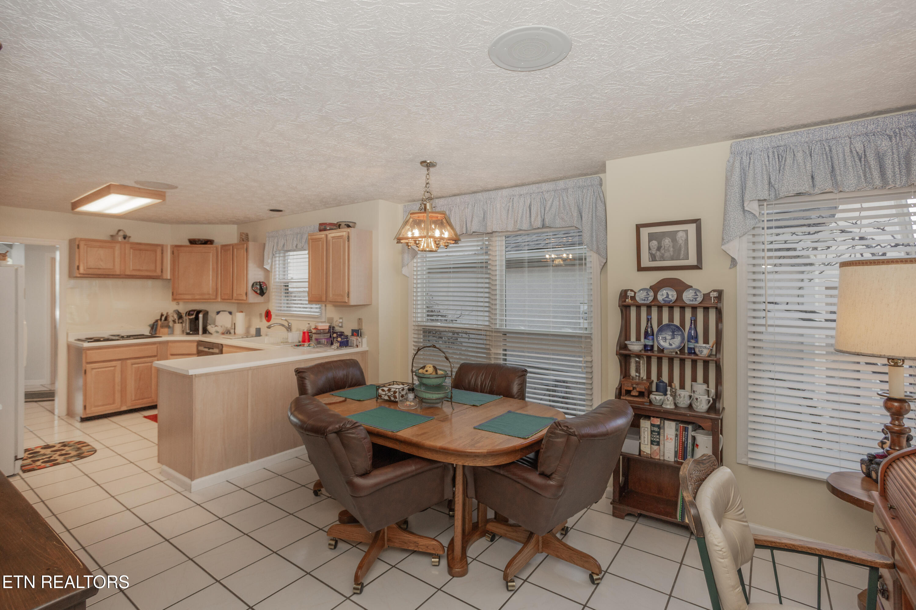 3478 Navigator Point Knoxville, TN 37922 - Photo 10 of 41 Interior_Kitchen_02