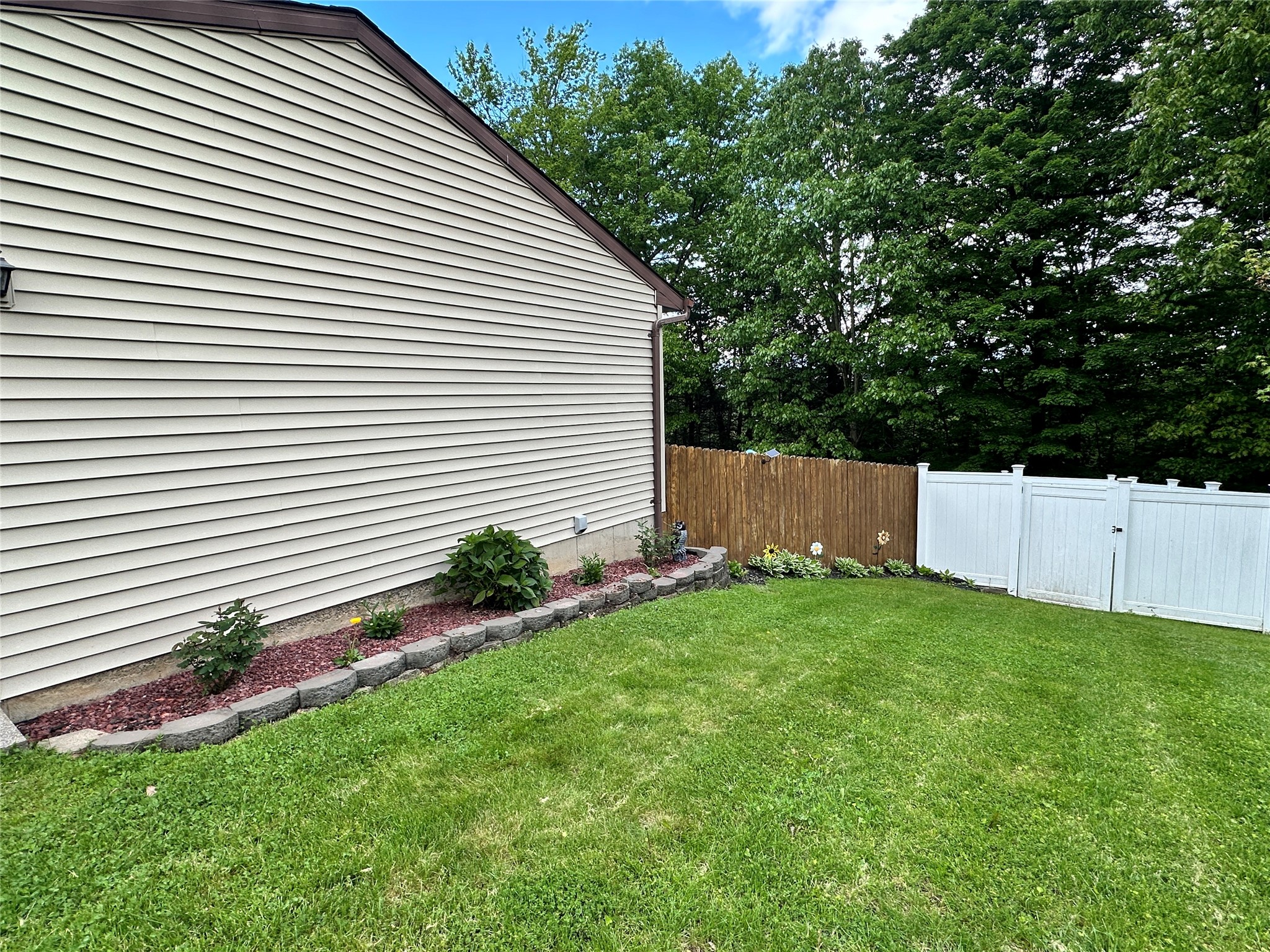 1066 Elton Drive Endicott, NY 13760 - Photo 36 of 50