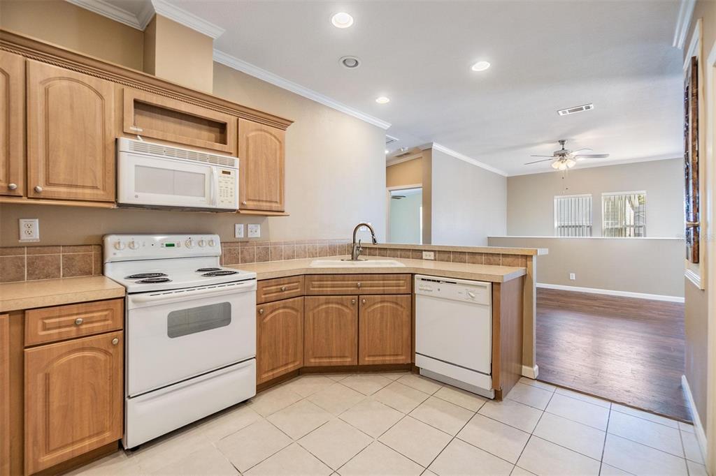 7631 Sailwinds Pass Port Richey, FL 34668 - Photo 10 of 46 Gallery Image 10