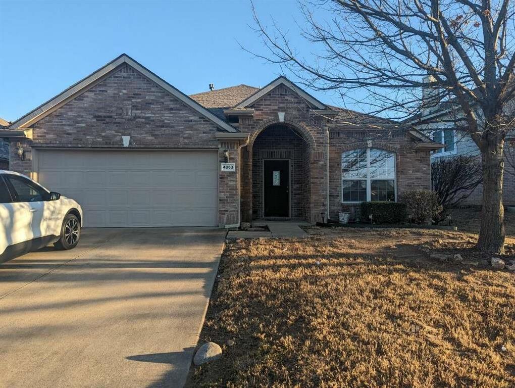4853 Star Ridge Drive, Fort Worth, TX 76133 Compass