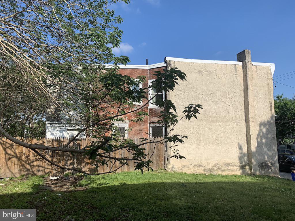 2619 Reed Street Philadelphia, PA 19146 - Photo 4 of 23