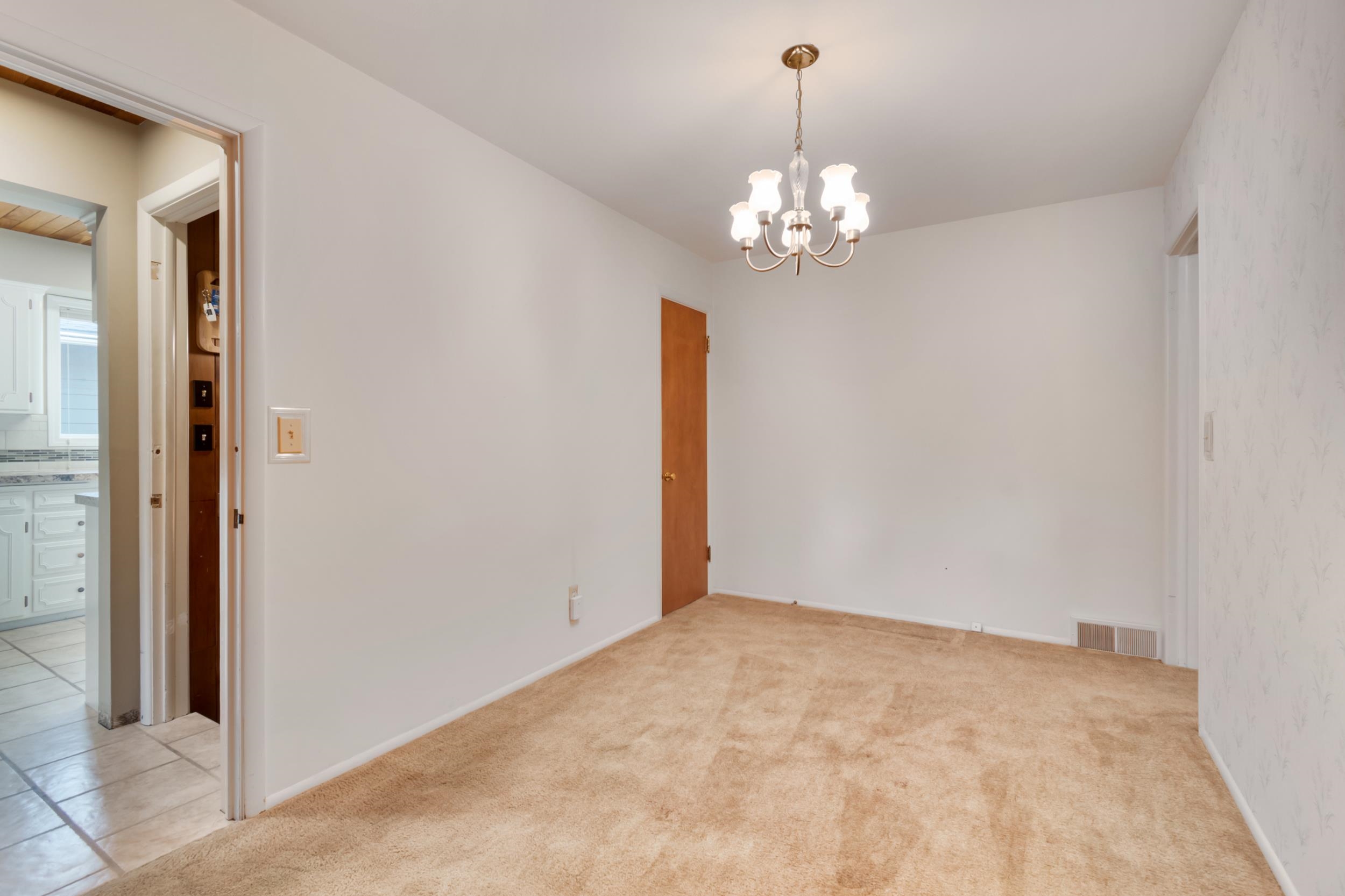 4112 South Hogan Street Spokane, WA 99203 - Photo 15 of 46