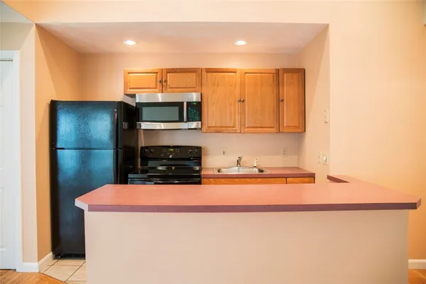 $1,400 | 2840 Hartford Avenue, Unit B, Johnston, RI 02919