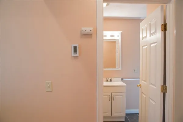 $1,400 | 2840 Hartford Avenue, Unit B, Johnston, RI 02919