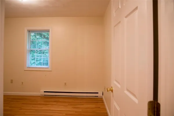 $1,400 | 2840 Hartford Avenue, Unit B, Johnston, RI 02919