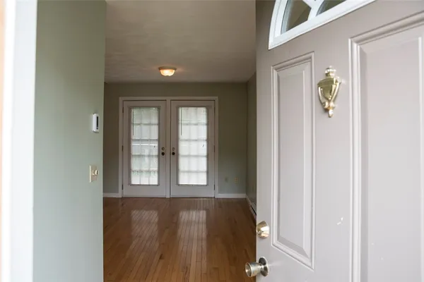 $1,400 | 2840 Hartford Avenue, Unit B, Johnston, RI 02919