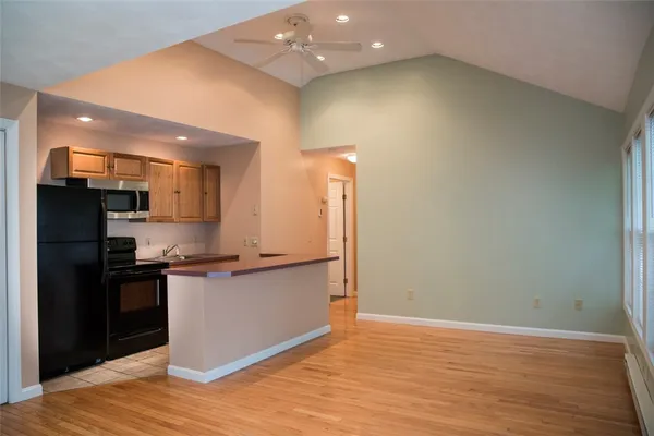 $1,400 | 2840 Hartford Avenue, Unit B, Johnston, RI 02919