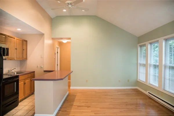 $1,400 | 2840 Hartford Avenue, Unit B, Johnston, RI 02919