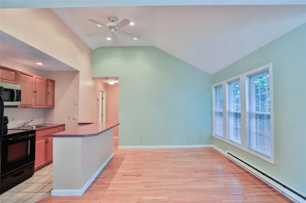 $1,400 | 2840 Hartford Avenue, Unit B, Johnston, RI 02919