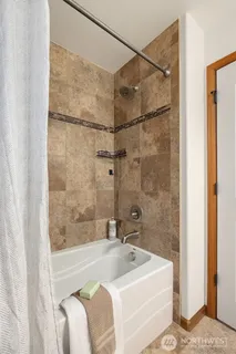 $1,297,000 | 4727 245th Lane Southeast, Sammamish, WA 98029