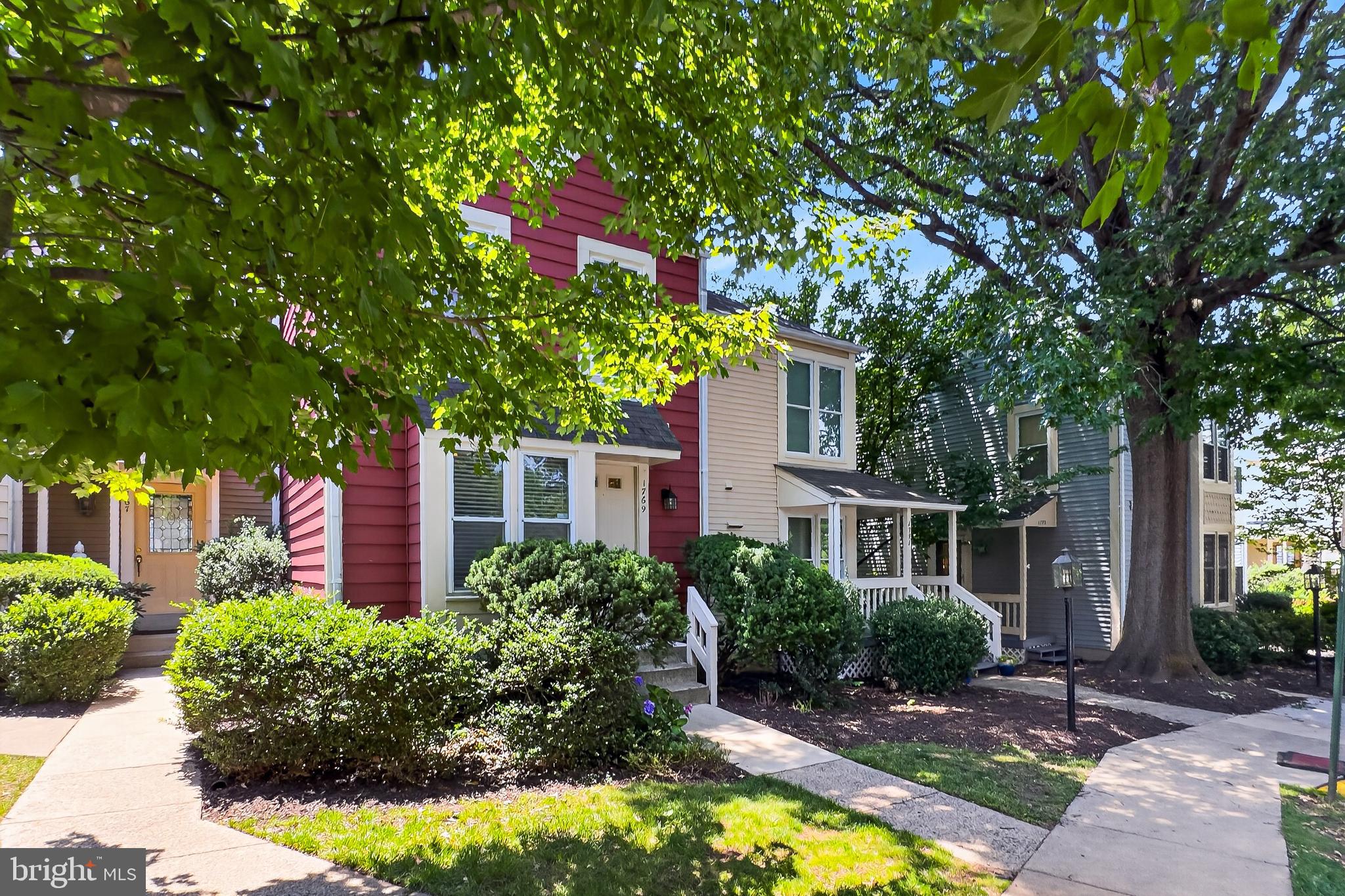 1769 Whisperhill Drive Reston, VA 20194 - Photo 3 of 58