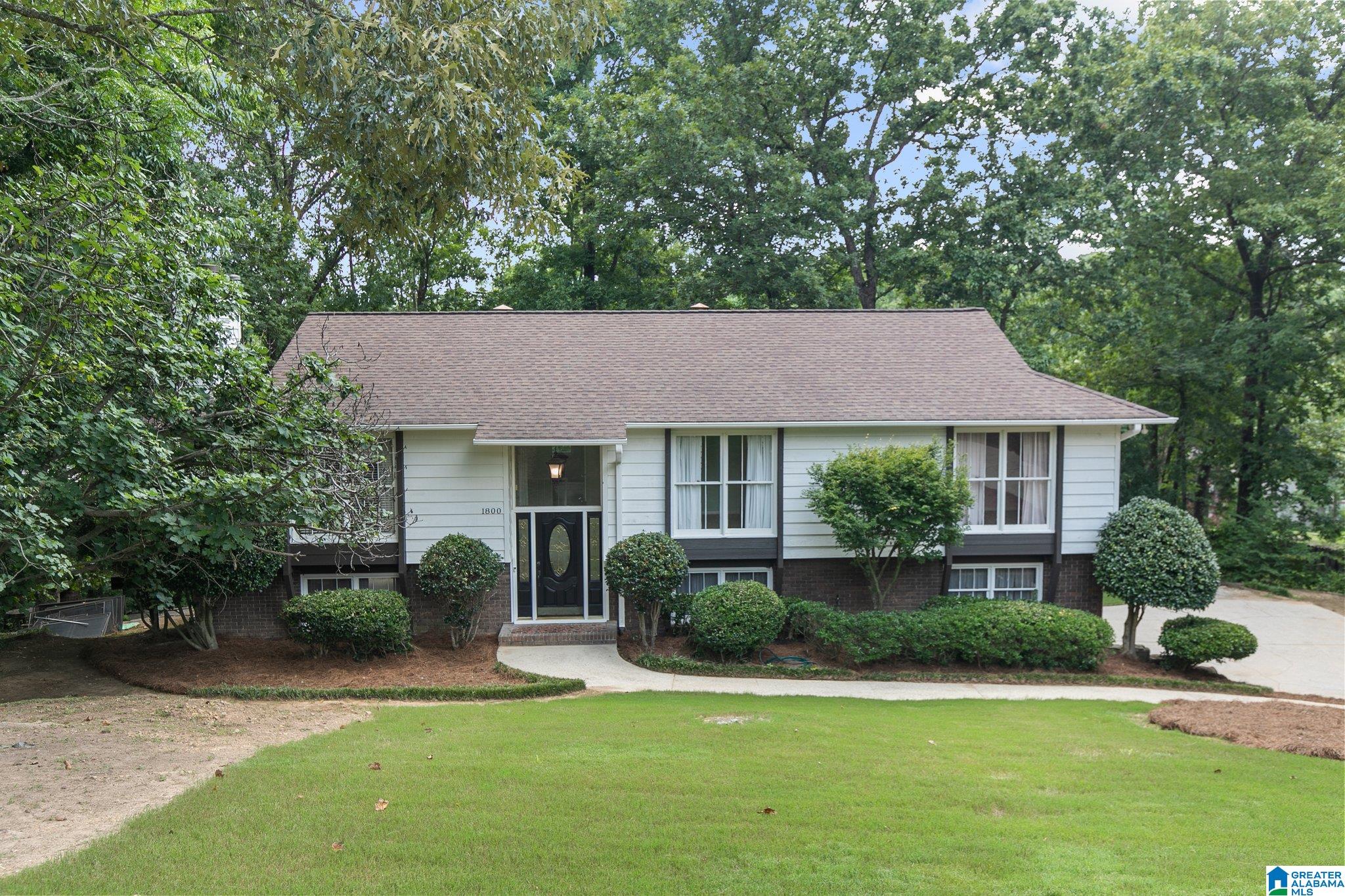 1800 Hamilton Road Pelham, AL 35124 - Photo 1 of 28
