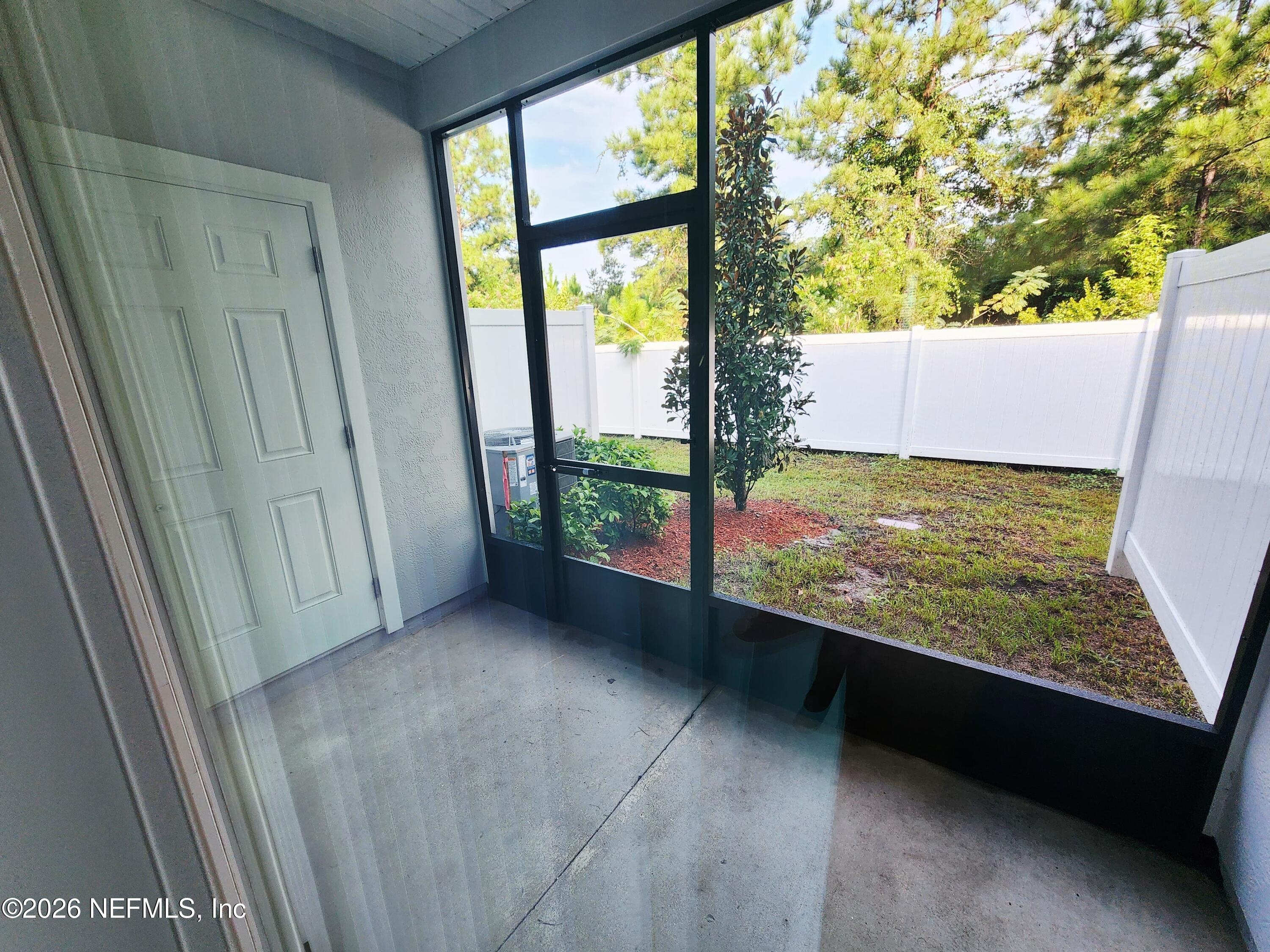 51 Palmetto Rdg Road St. Augustine, FL 32095 - Photo 8 of 16 a view of an empty room with a window