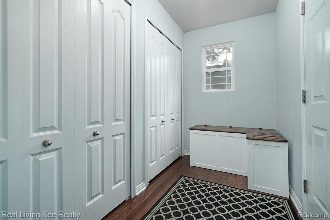 703 Quarter Street Rochester, MI 48307 - Photo 19 of 47 703 Quarter 19.jpeg
