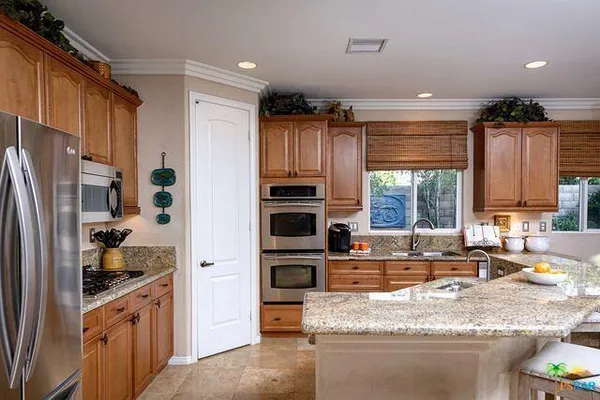 $4,000 | 250 Via San Lucia, Rancho Mirage, CA 92270