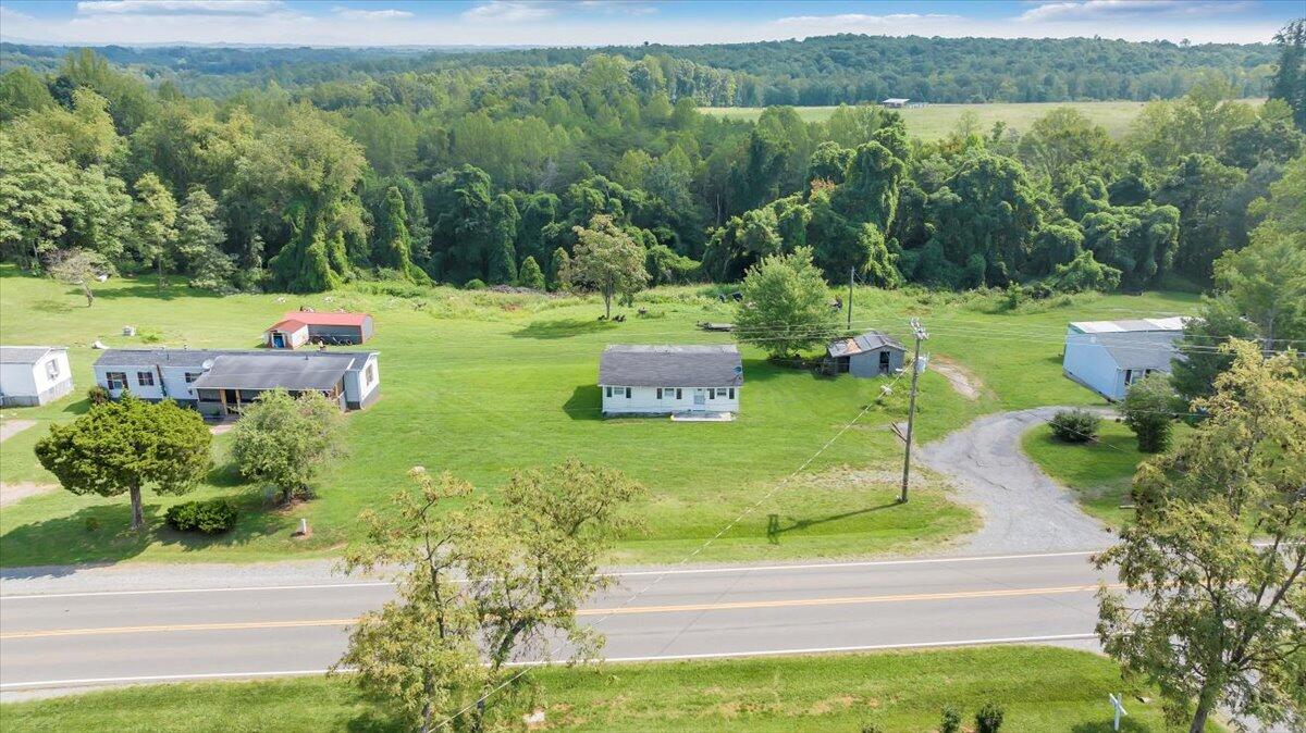 1726 Hendricks Store Road Moneta, VA 24121 - Photo 22 of 35 a view of a park with large trees