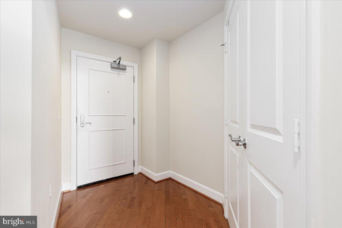 3650 South Glebe Road, Unit 571 Arlington, VA 22202 - Photo 20 of 34
