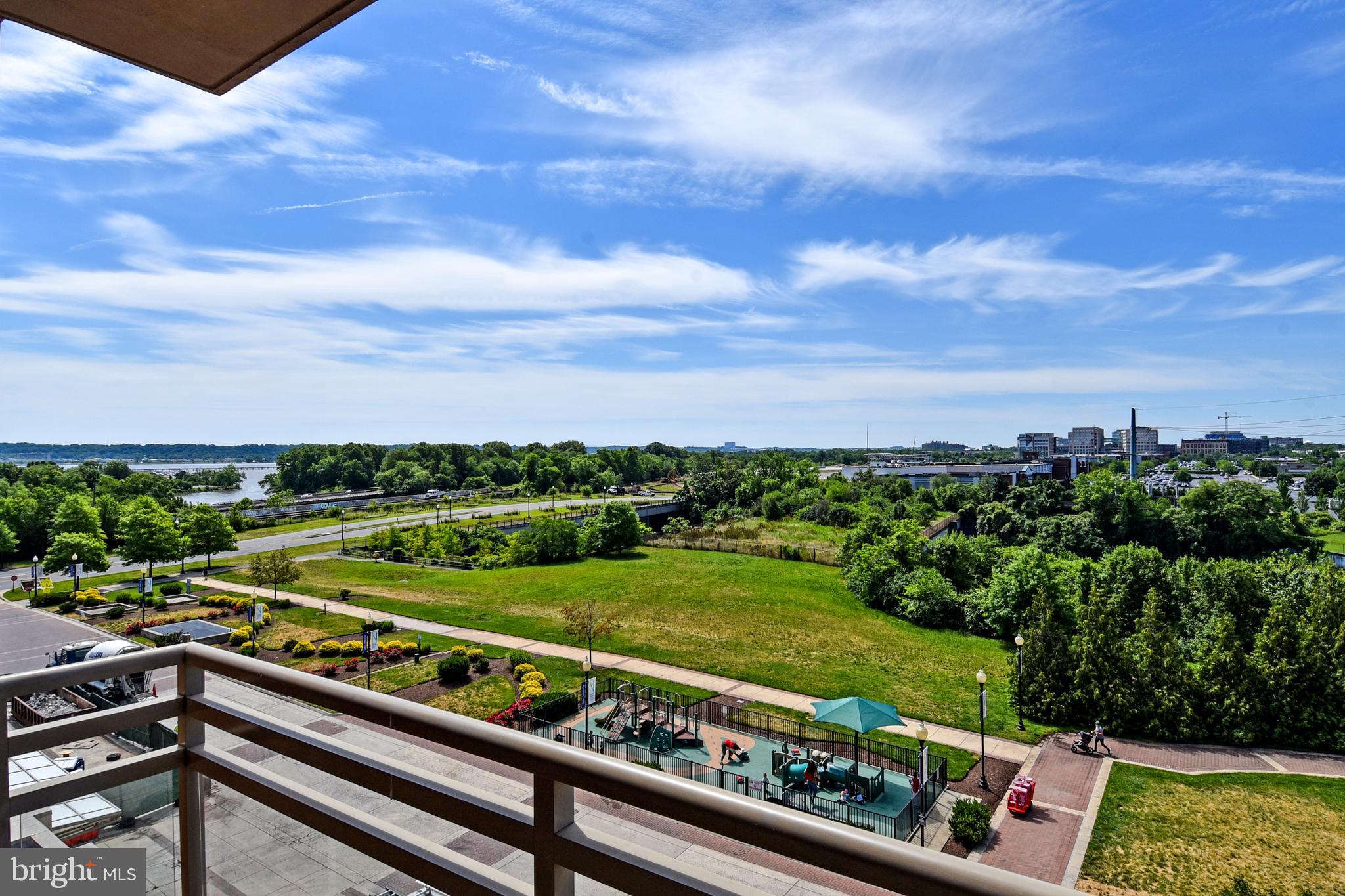 3650 South Glebe Road, Unit 571 Arlington, VA 22202 - Photo 6 of 34
