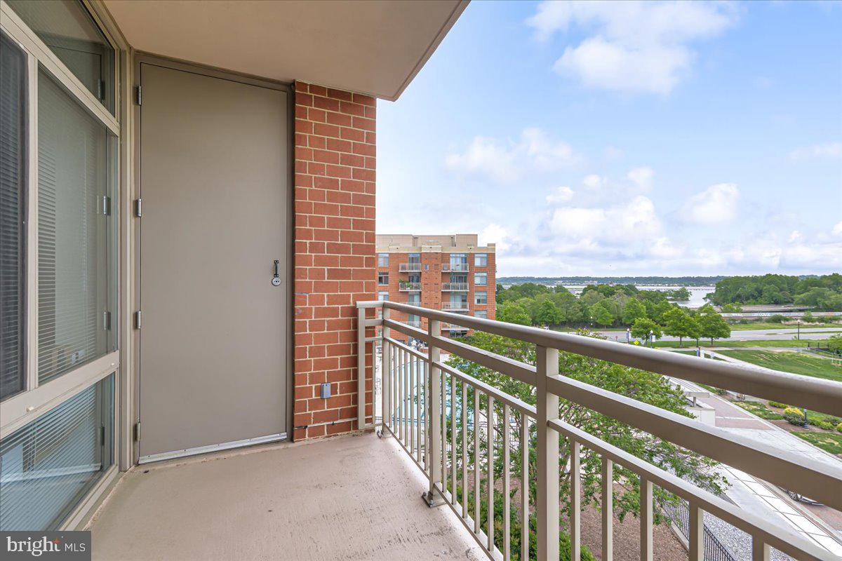3650 South Glebe Road, Unit 571 Arlington, VA 22202 - Photo 10 of 34
