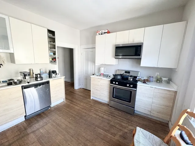 $3,800 | 158 Boston Street, Unit 2, Boston, MA 02125