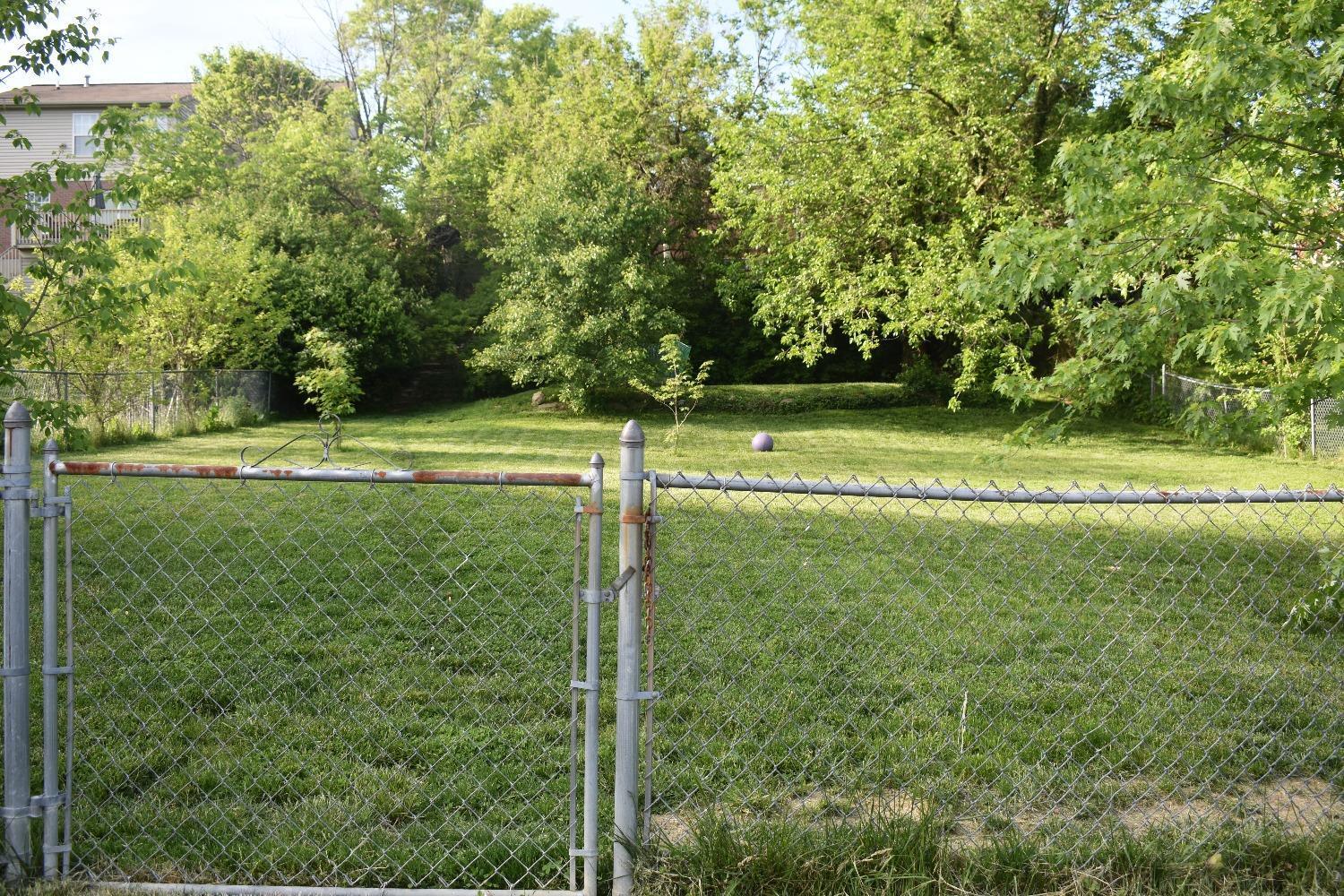 3441 Kleeman Road Cincinnati, OH 45211 - Photo 28 of 32
