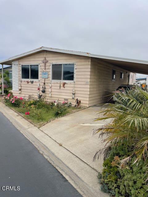 5540 West 5th Street, Unit 86 Oxnard, CA 93035 - Photo 3 of 37 Exterior Right
