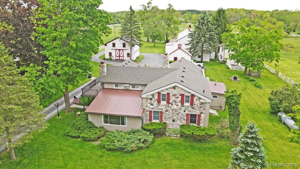 775 Sexton Road Howell, MI 48843 - Photo 1 of 96