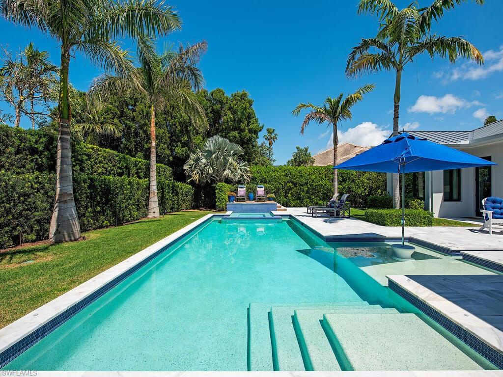 679 Rudder Road Naples, FL 34102 - Photo 3 of 38 Gallery Image 3