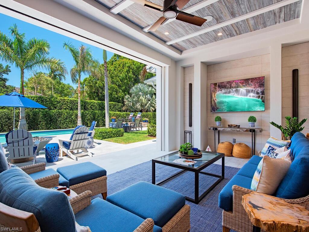 679 Rudder Road Naples, FL 34102 - Photo 6 of 38 Gallery Image 6
