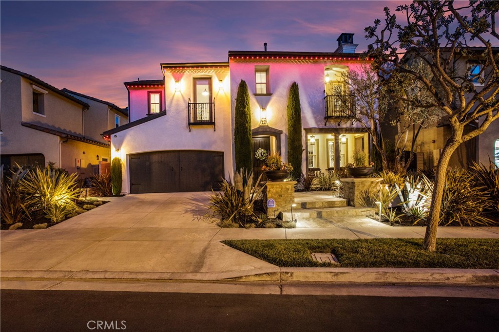 13 Via Jubilar San Clemente, CA 92673 - Photo 1 of 60 Permanent Holiday Lights