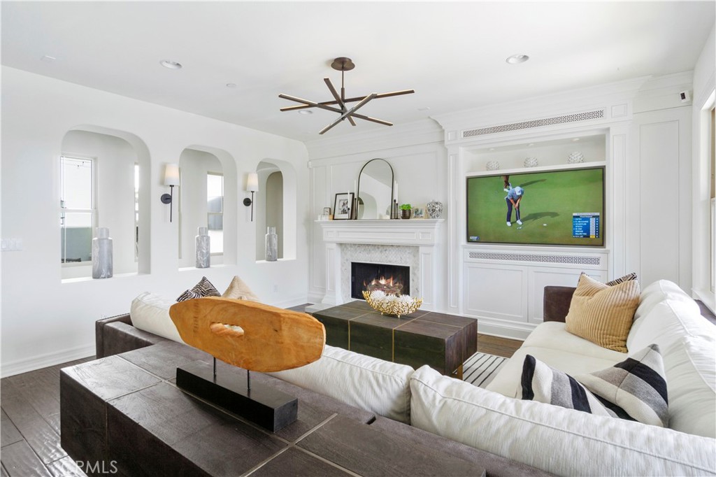 13 Via Jubilar San Clemente, CA 92673 - Photo 3 of 60 Family Room