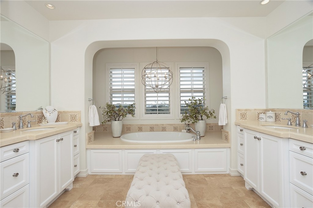 13 Via Jubilar San Clemente, CA 92673 - Photo 31 of 60 Primary Bathroom