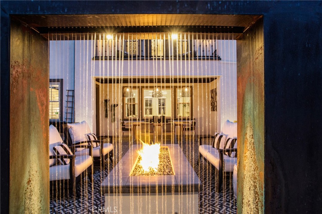 13 Via Jubilar San Clemente, CA 92673 - Photo 49 of 60 Custom Fountain with Lighting