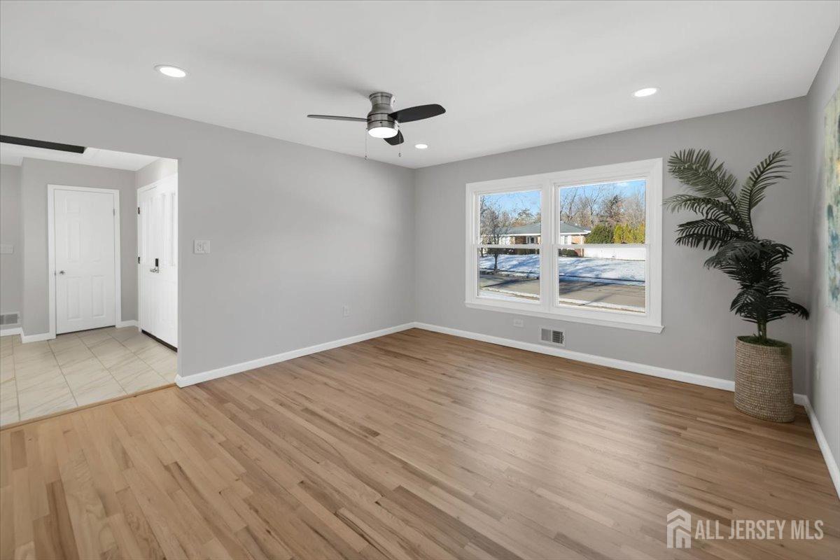 3 Boxwood Road Piscataway, NJ 08854 - Photo 5 of 38 Gallery Image 5