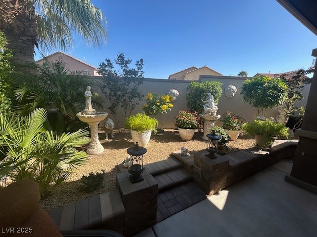 8175 Arville Street, Unit 210 Las Vegas, NV 89139 - Photo 20 of 36 View of patio